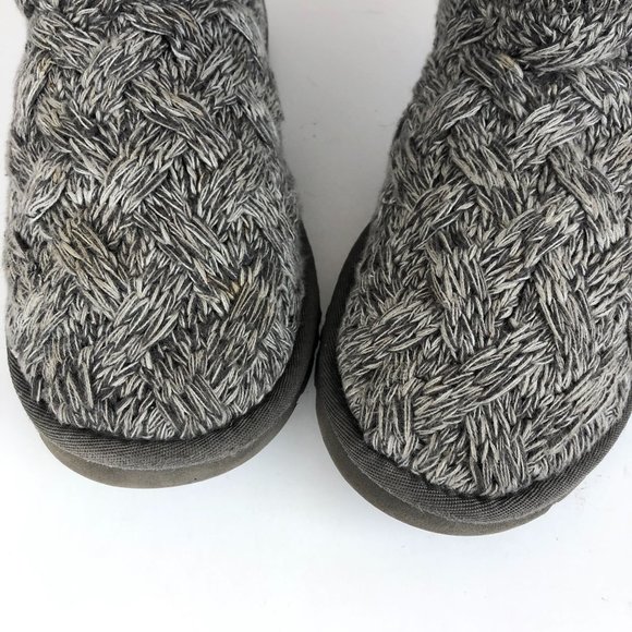 UGG Women's Size 9 Isla Grey Cable Knit Sweater Lace-Up Ankle Booties Boots - Picture 5 of 12